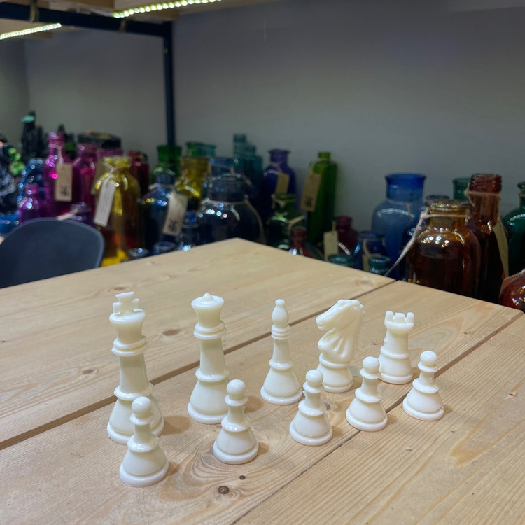 شطرنج مسافرتی همراه با مهره و صفحه ی نمدی (FIDE)