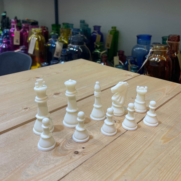شطرنج مسافرتی همراه با مهره و صفحه ی نمدی (FIDE)